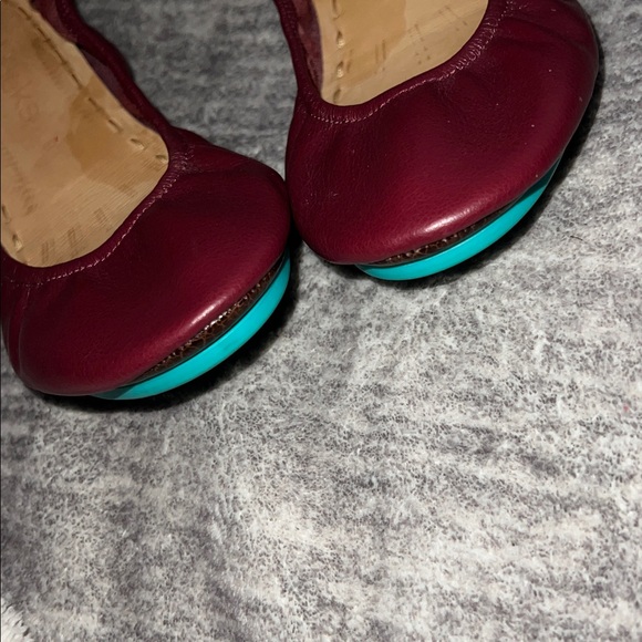 Tieks Burgundy Flat - Picture 7 of 11